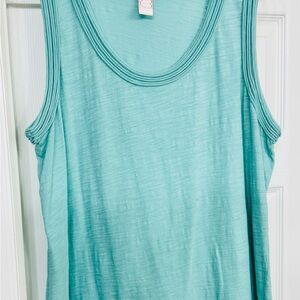 CAbi mint Green heart of CAbi Sleeveless Tank Top. Tiny pinhole in pic. Large